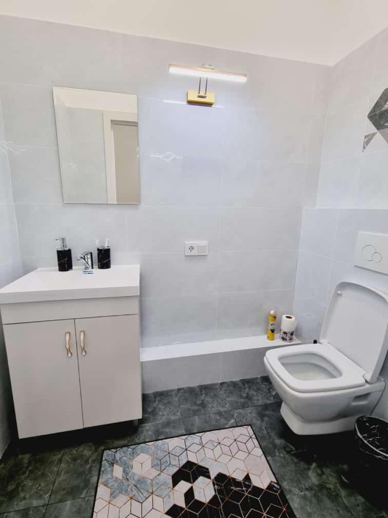 Samal Tower 460 Apartment *